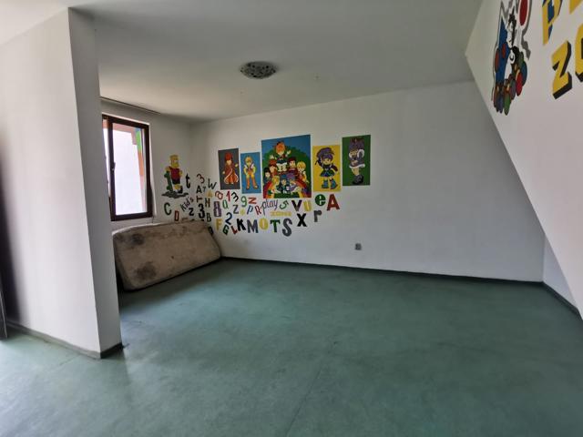 Bucuresti_Vanzare_Casa_4_camere_4bb0e560-209b-4a3e-bd11-f45b5a2de385.jpg