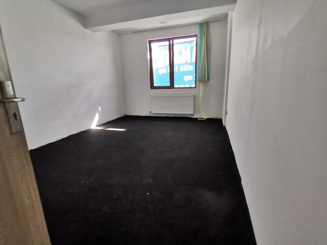 Bucuresti_Vanzare_Casa_4_camere_5e8a9e17-8abb-4ef2-a2f1-04734bbfeed0.jpg