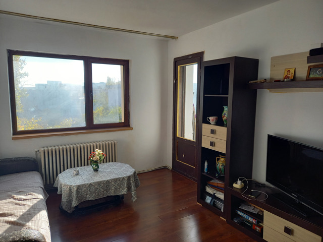 Iasi_Inchiriere_Apartament_3_camere_cartier_Tutora_99ca2413-5106-4843-bde6-52962df0fa71.jpg