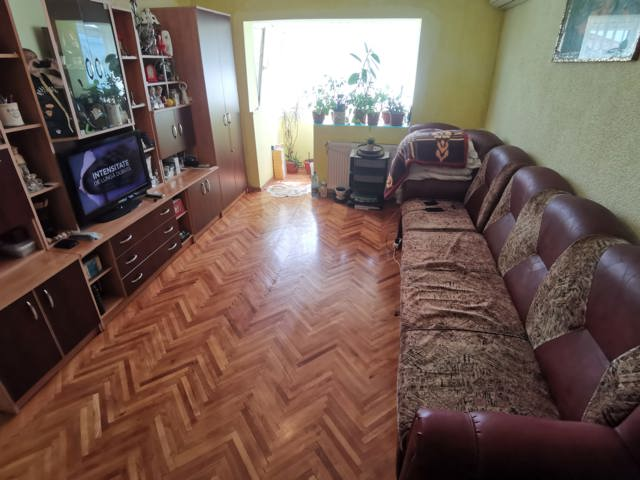Timisoara_Vanzare_Apartament_3_camere_cartier_Dambovita_c912bf69-a4b6-4ebf-9c23-e732087b8fac.jpg
